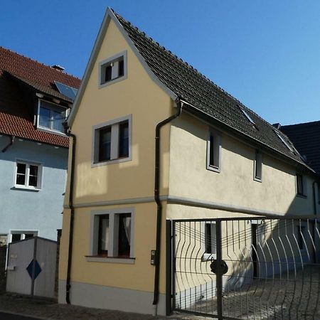Ifam - Ihr Ferienhaus Am Main 采林根 外观 照片